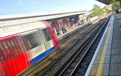Adif impulsa el uso combinado del ferrocarril y la bicicleta con el objetivo de mejorar la calidad del aire
